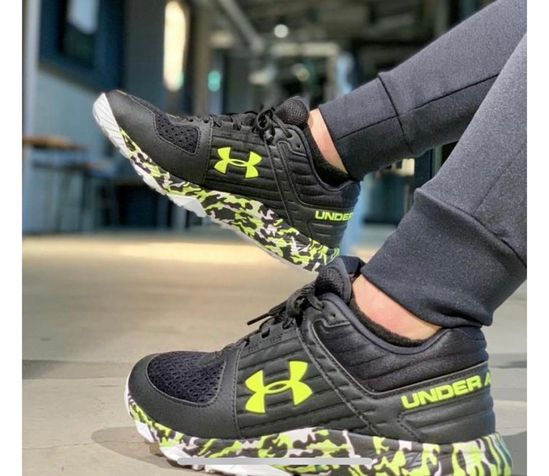 【新品】アンダーアーマー　野球トレーニングシューズ　28cm