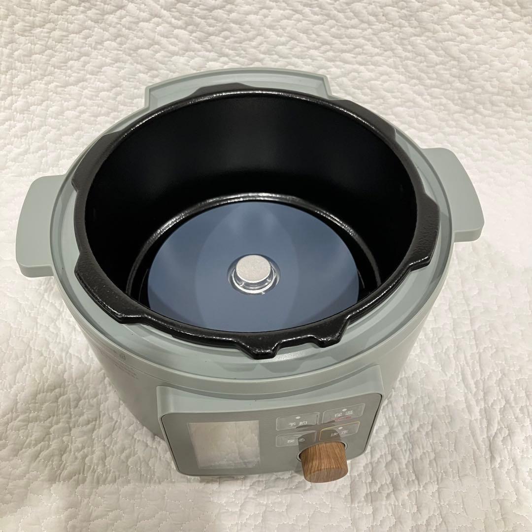 アイリスオーヤマ 電気圧力鍋 3.0L グリーン 炊飯器　新品未使用