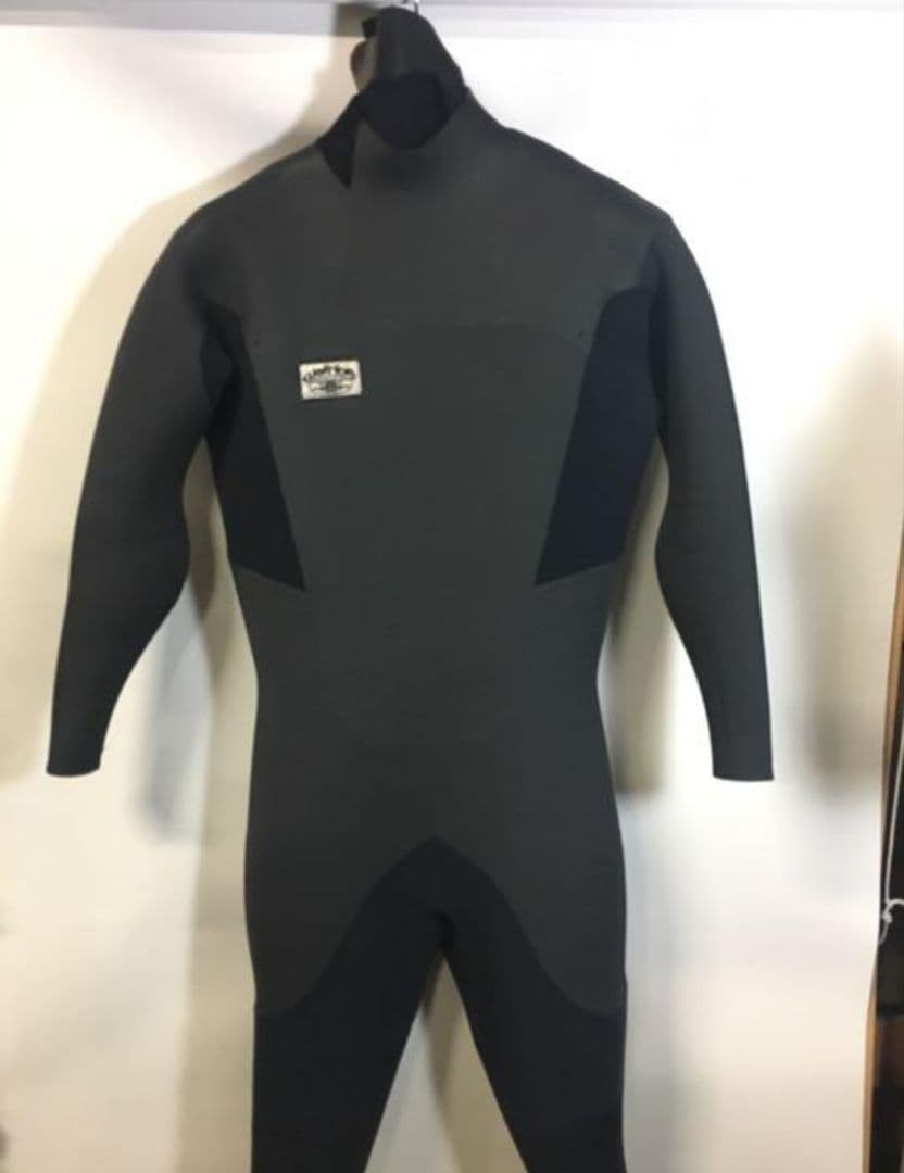 ウェーブウォーリアーズ　セミドライ　5mm/3mm MLB相当