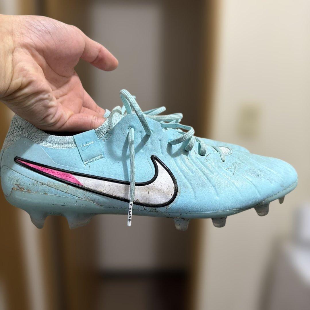Nike サッカーシューズティエンポ