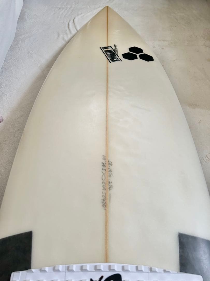 アルメリック　ネックベアード　5'6 ラウンドスカッシュ