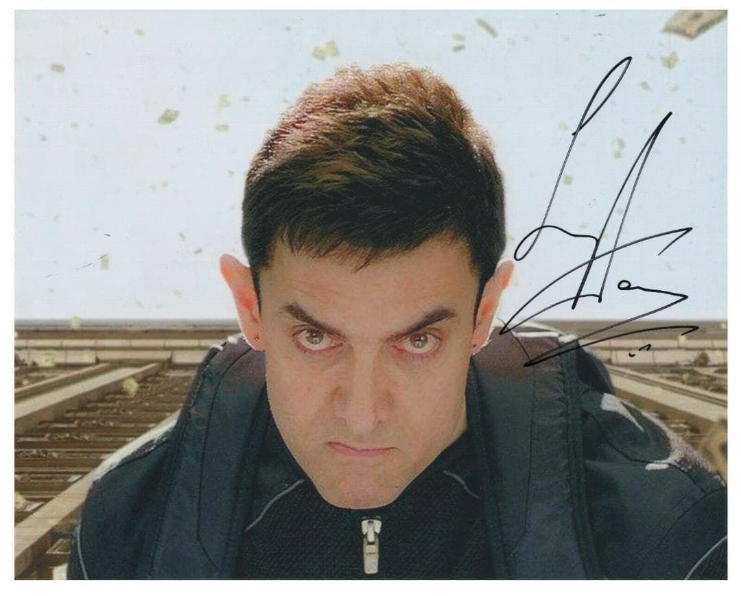 直筆サイン入り写真 アミール・カーン /フレーム別/SA鑑定済