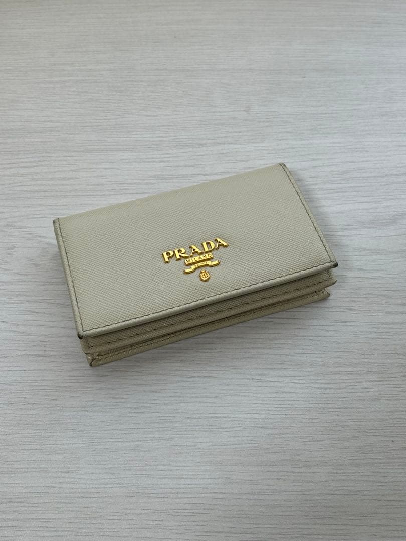 PRADA サフィアーノレザー 名刺入れ オフホワイト