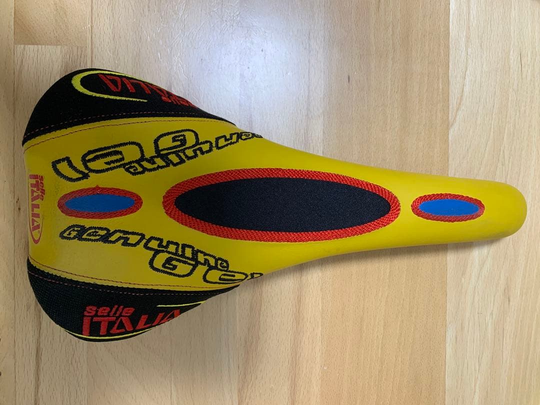 Selle Italia Flite サドル イエロー/ブラック