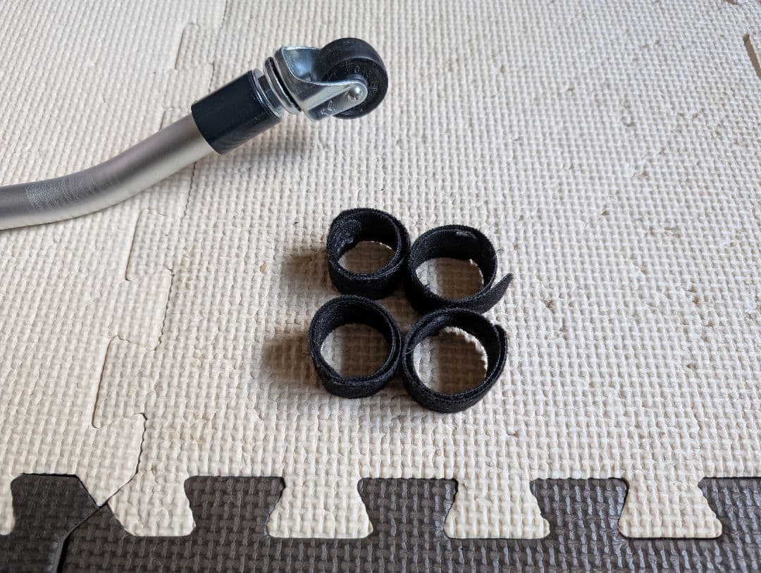 小さめ中型犬 ワンちゃん4輪 食事補助 犬用車椅子　介護補助　犬の歩行器