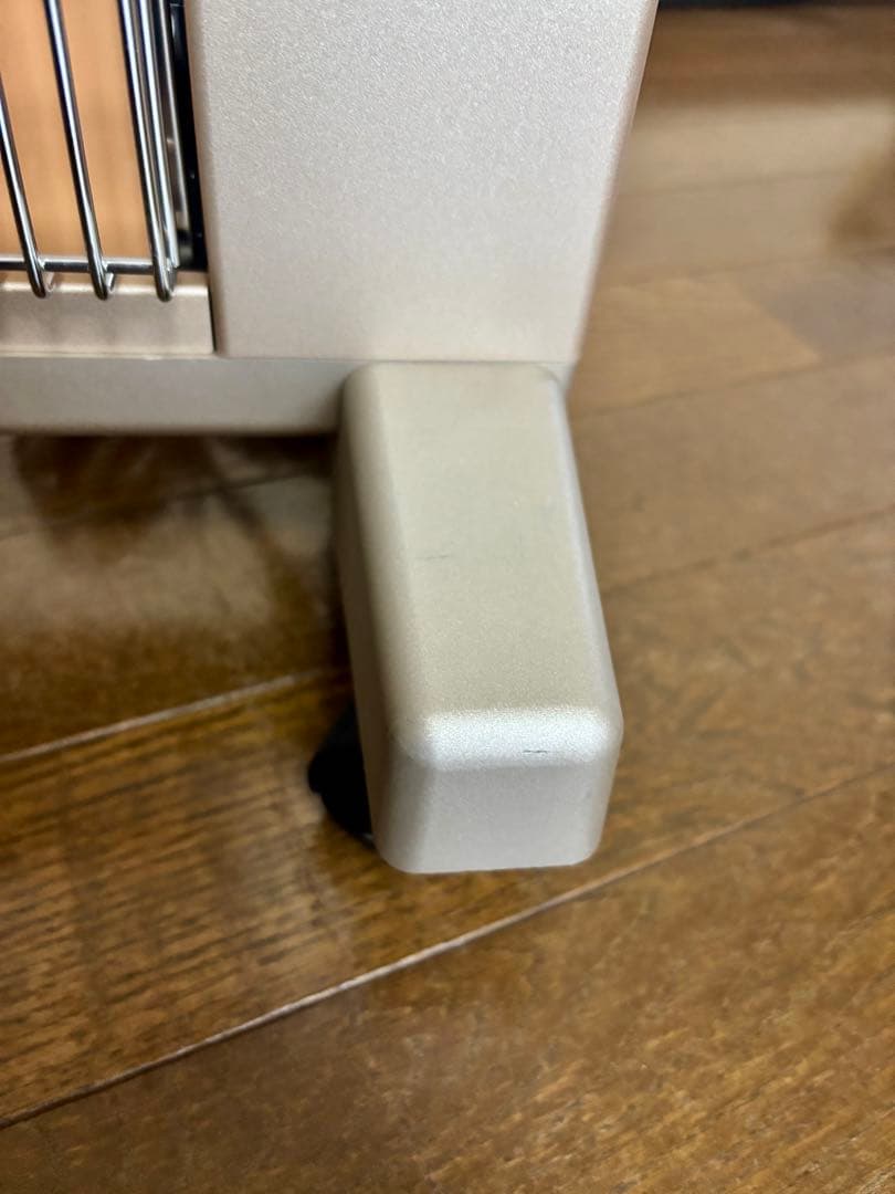 サンルミエ キュート （パールゴールド） 電気ヒーター 遠赤外線ヒーター