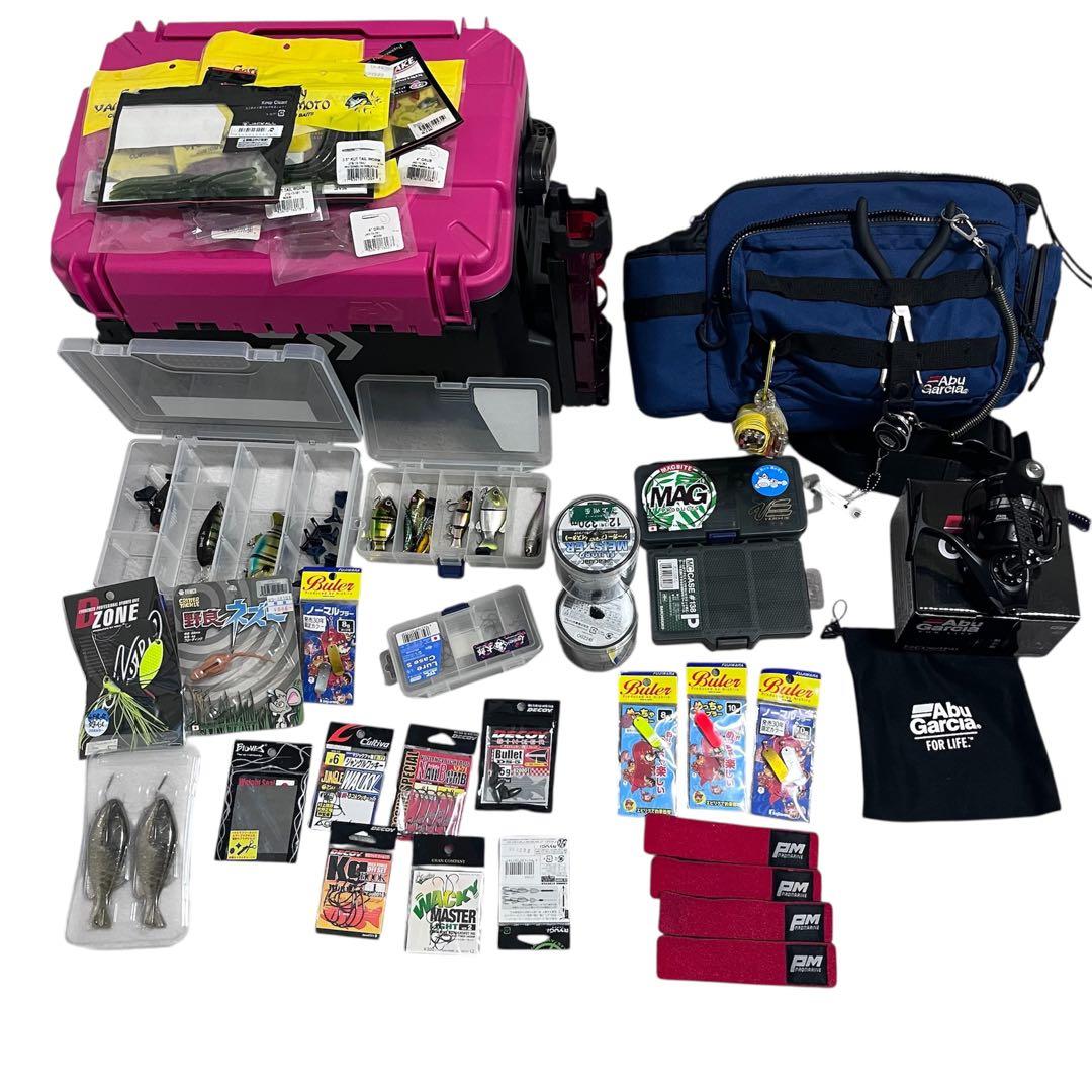 【専用】ダイワ DAIWA 紅牙 タックルボックス　リール　ルアー　ブラックバス