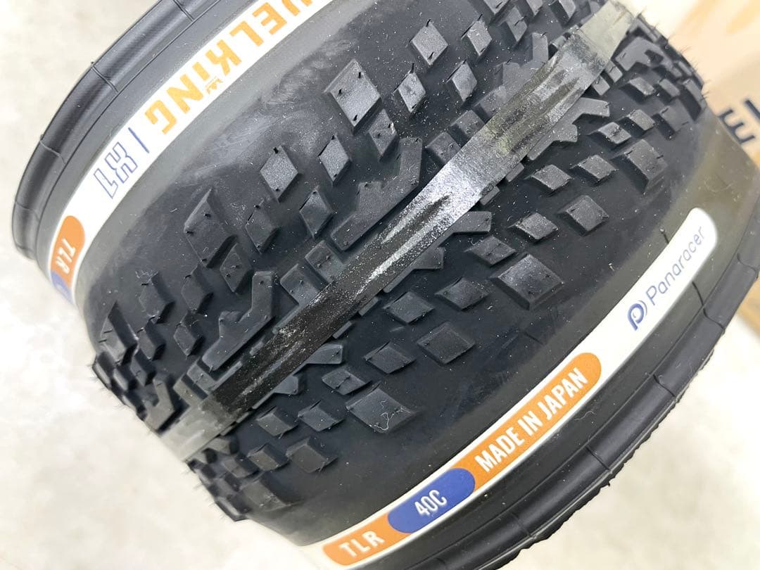 GRAVELKING X1 700x40C TLR 日本製