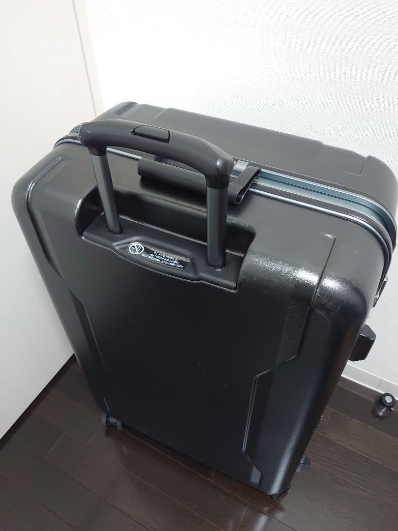 World Traveler 大型スーツケース グレー