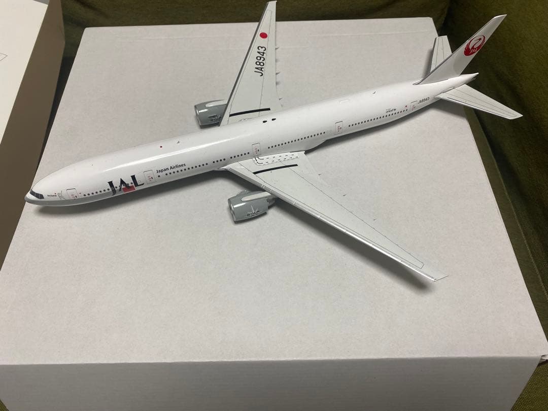 u*p様 JAL Boeing 777-300 1/200スケール