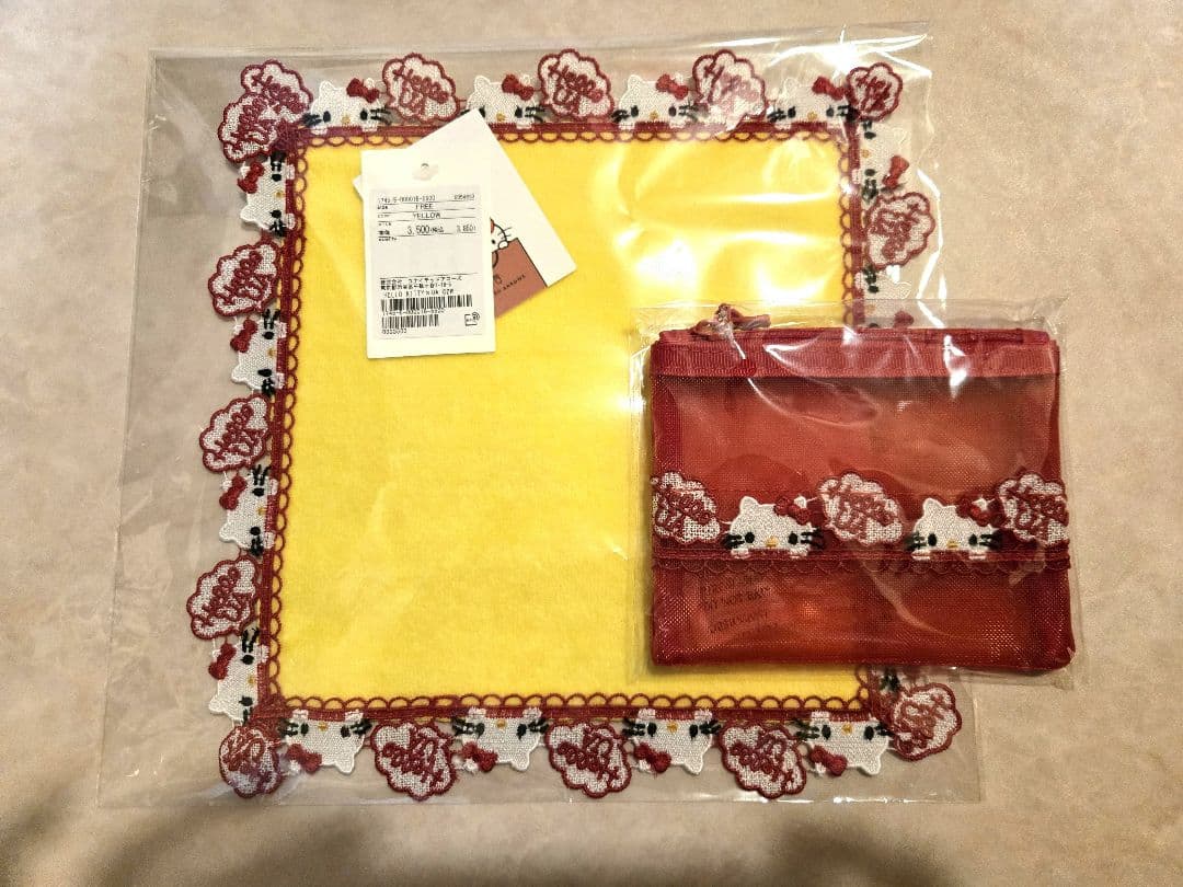 ハローキティ×近沢レース×ユナイテッドアローズコラボハンカチ　ポーチセット