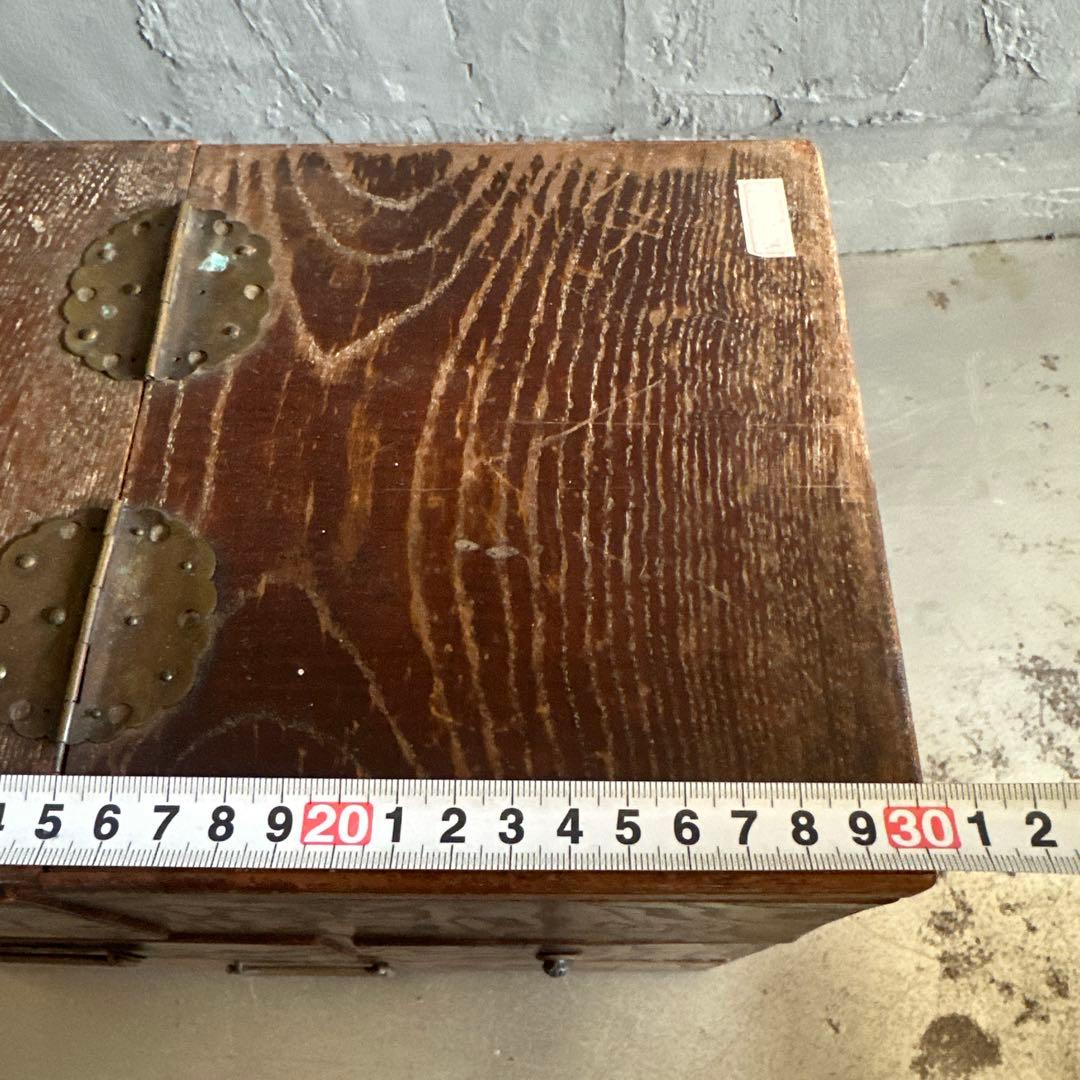 とても味のある裁縫箱ヴィンテージ　木製箪笥 収納に！