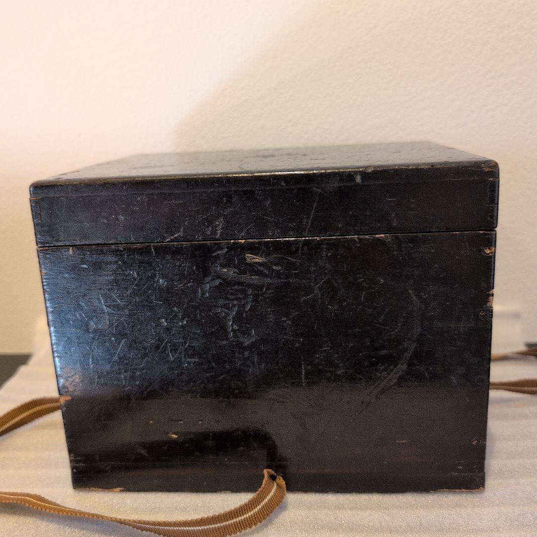 古黒織部 沓茶碗 仕覆 時代箱