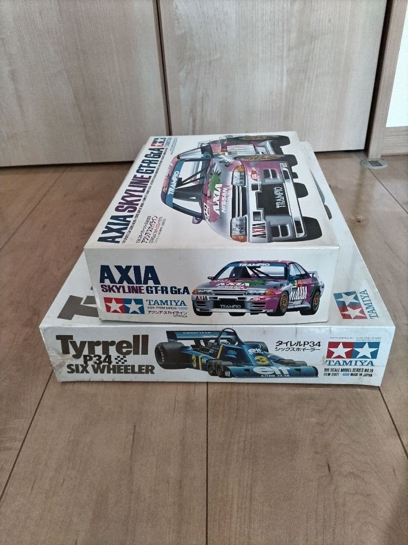 P34はビニールで包まれています。