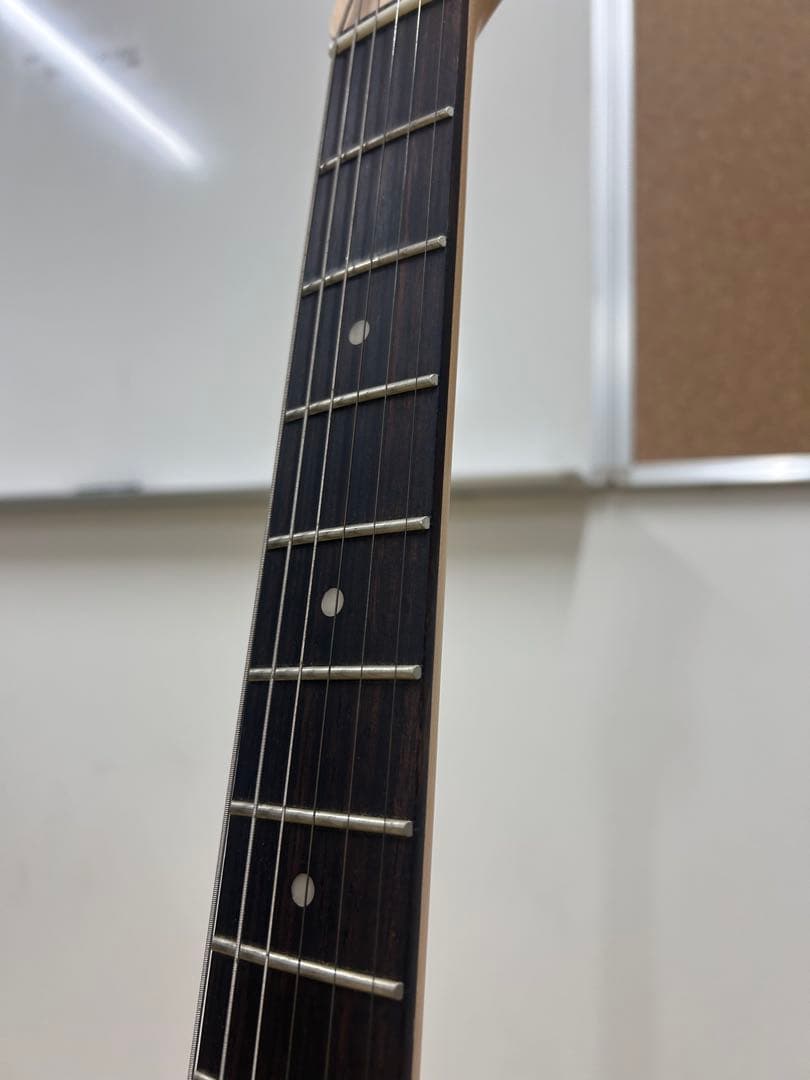 Squier ギター本体　ギタースタンド＋保証書付き 正規店購入