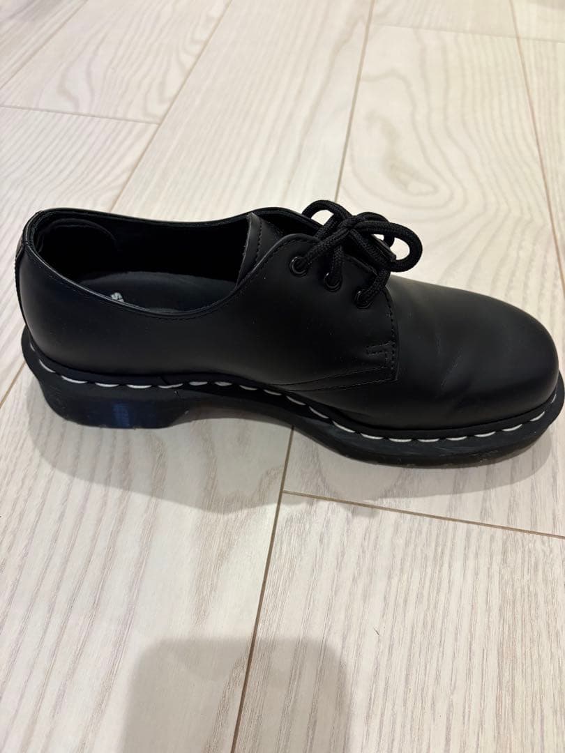 ドクターマーチン Dr.Martens ホワイトステッチ 3 ホール 24cm
