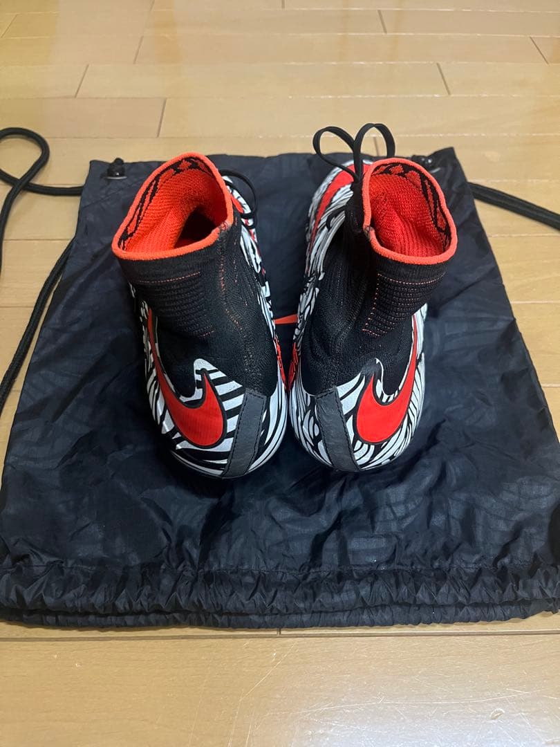 NIKEハイパーヴェノムファントム ll NJR FG