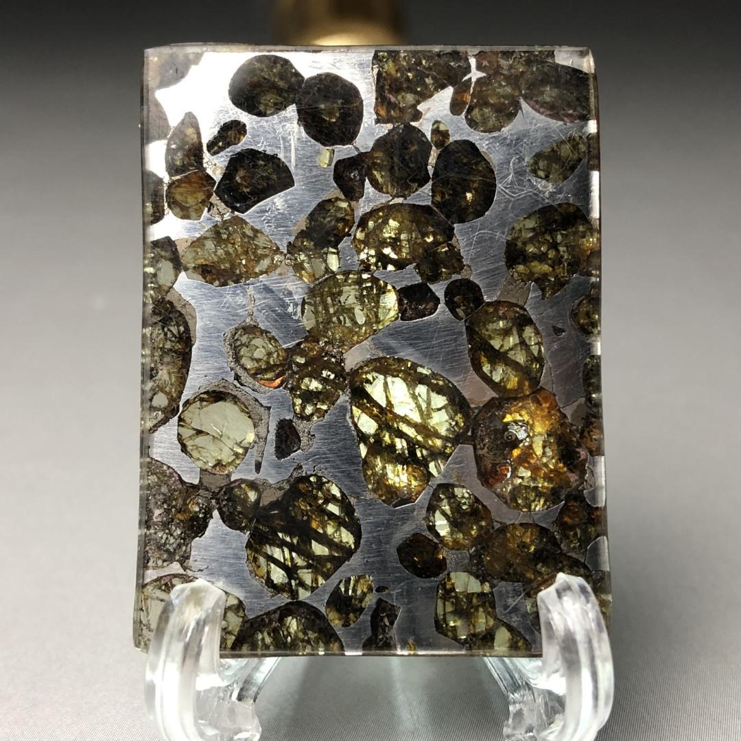 R*y様 パラサイト隕石 隕石　石鉄隕石　セリコ隕石 美品　重さ約7ｇ　ケース付