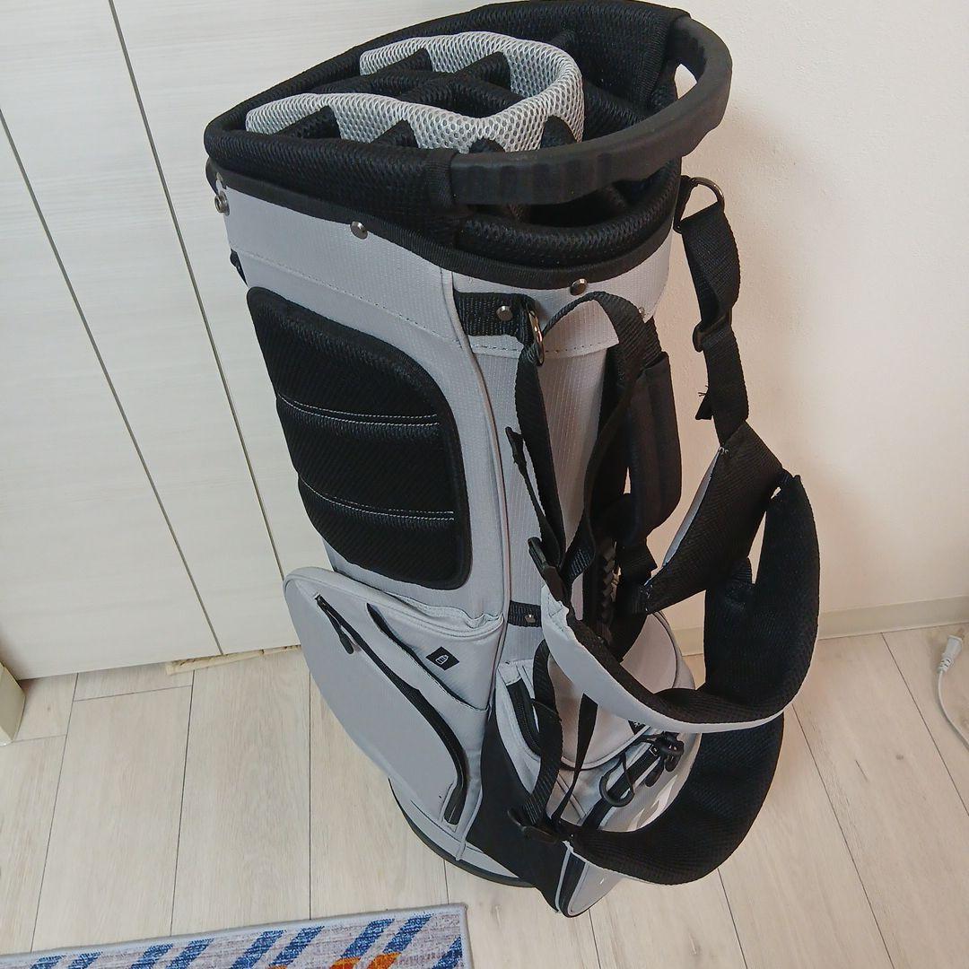 LOVACEスタンドキャディーバッグ新品（発送は1月15日以降）