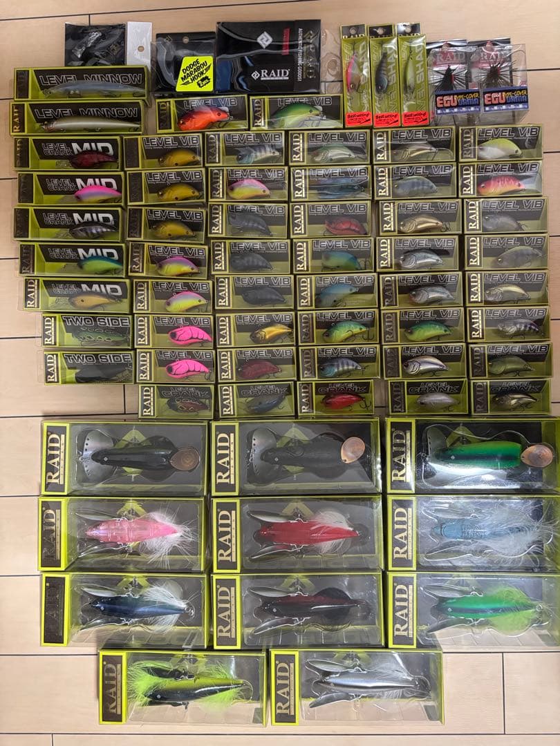 バス釣り引退品　ルアー、リールなど