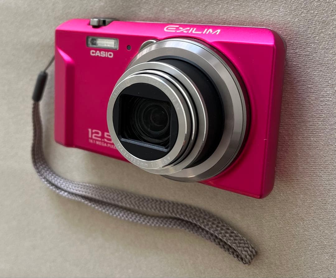 レトロ！コンパクトデジカメ　CASIO EXILIM EX-ZS150 ピンク