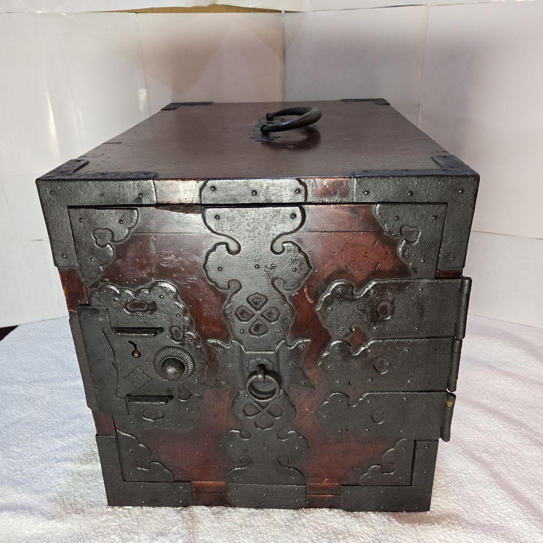 酒田地方　欅　船箪笥　鍵付　時代箪笥　古民具　銭函　銭箱　千両箱　舟箪笥　船金庫