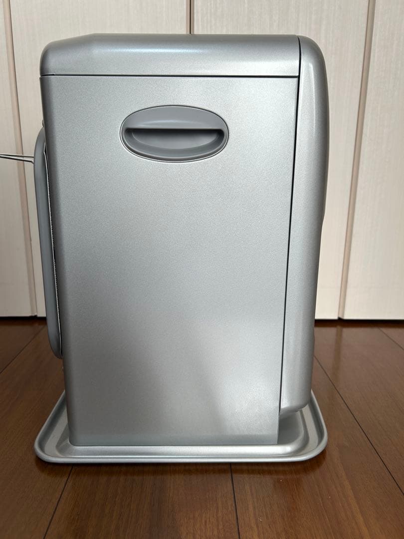 【新品未使用】ダイニチ石油ファンヒーターＦＷ−２５Ｓ６(S)ライトシルバー