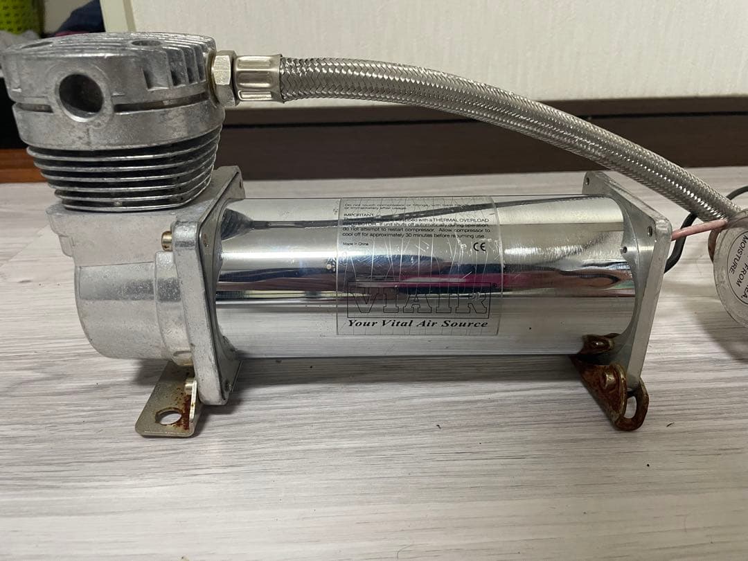 ‼️値下げ対応致します‼️ユニバーサルエアー エアサスキット