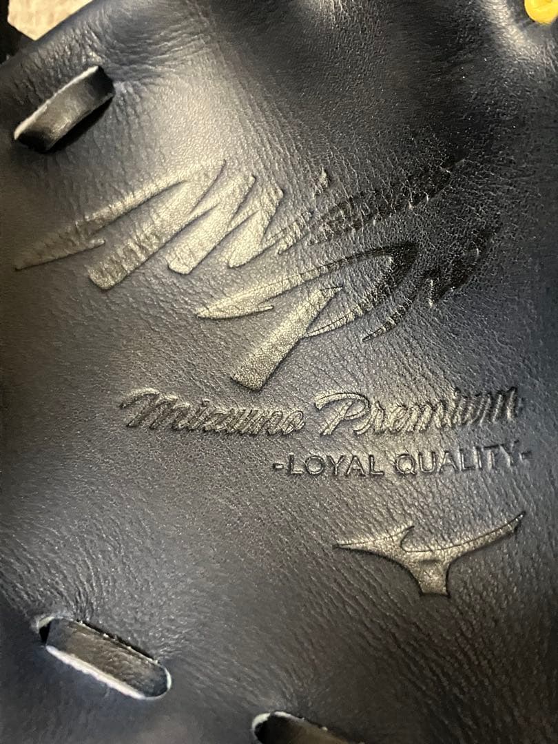 ミズノプロ　直営店限定　ミズノプレミアム　軟式内野手　未使用