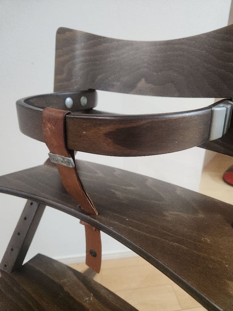 Leander ハイチェアー　ウォルナット