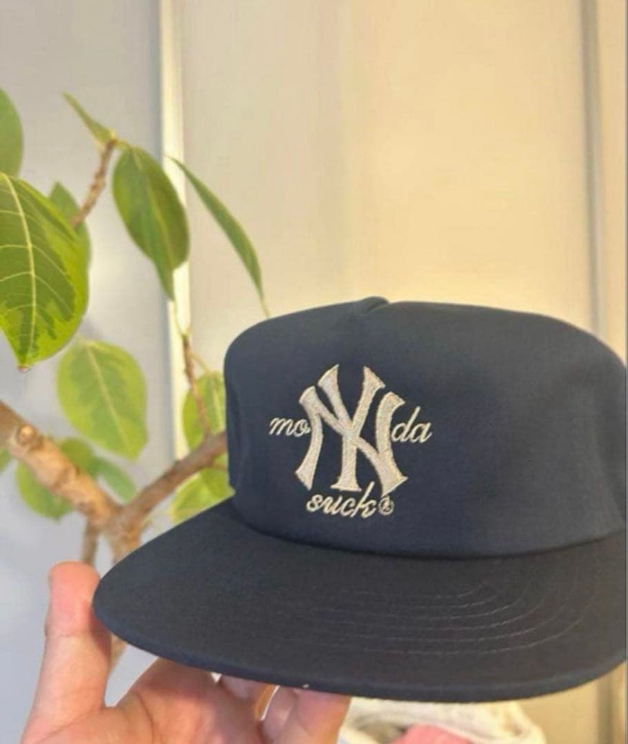 Monday suck マンデーサック　キャップ　ネイビー