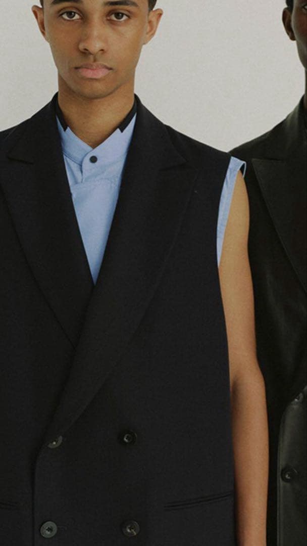 irenisa スリーブレスジャケット　ベスト、ジレ