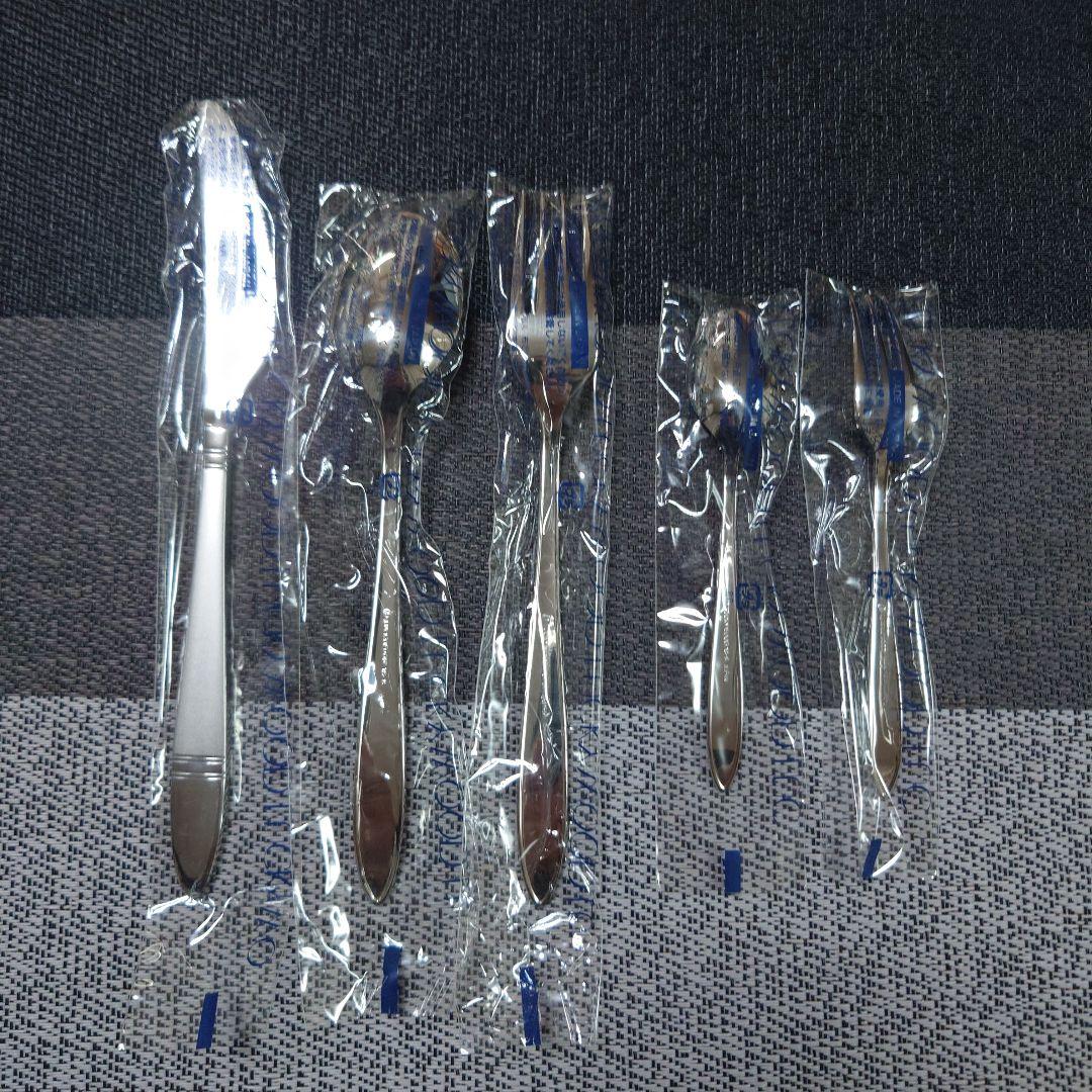 V⑩ラッキーウッド　ソルテア　カトラリーセット（5種✕5本:25本）