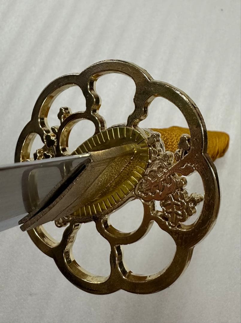 新品 模造刀　樋入り刀身 打刀 金鞘　コスプレ 鞘付き長さ約105cm 26A3