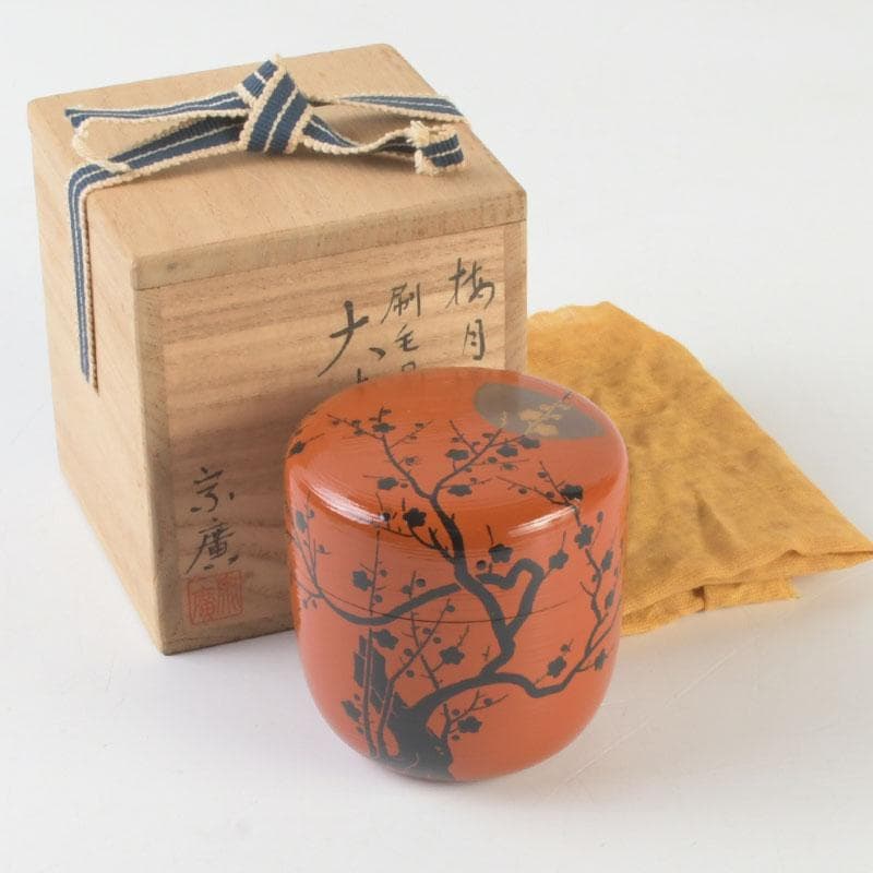 茶道具　山中塗　道場宗廣作　朱刷毛目　梅月蒔絵　大棗　共箱　V　9836