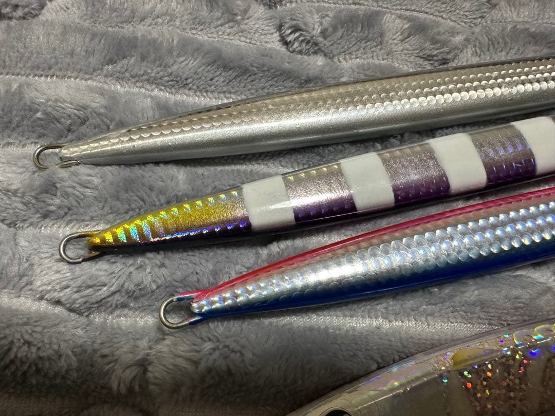 羽田ジグ　黒羽170✖️2 200✖️1 ウコロジク　250、300