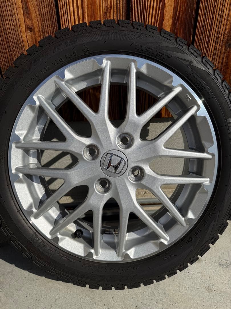 ホンダ 15インチ N-BOXスタッドレスタイヤセット