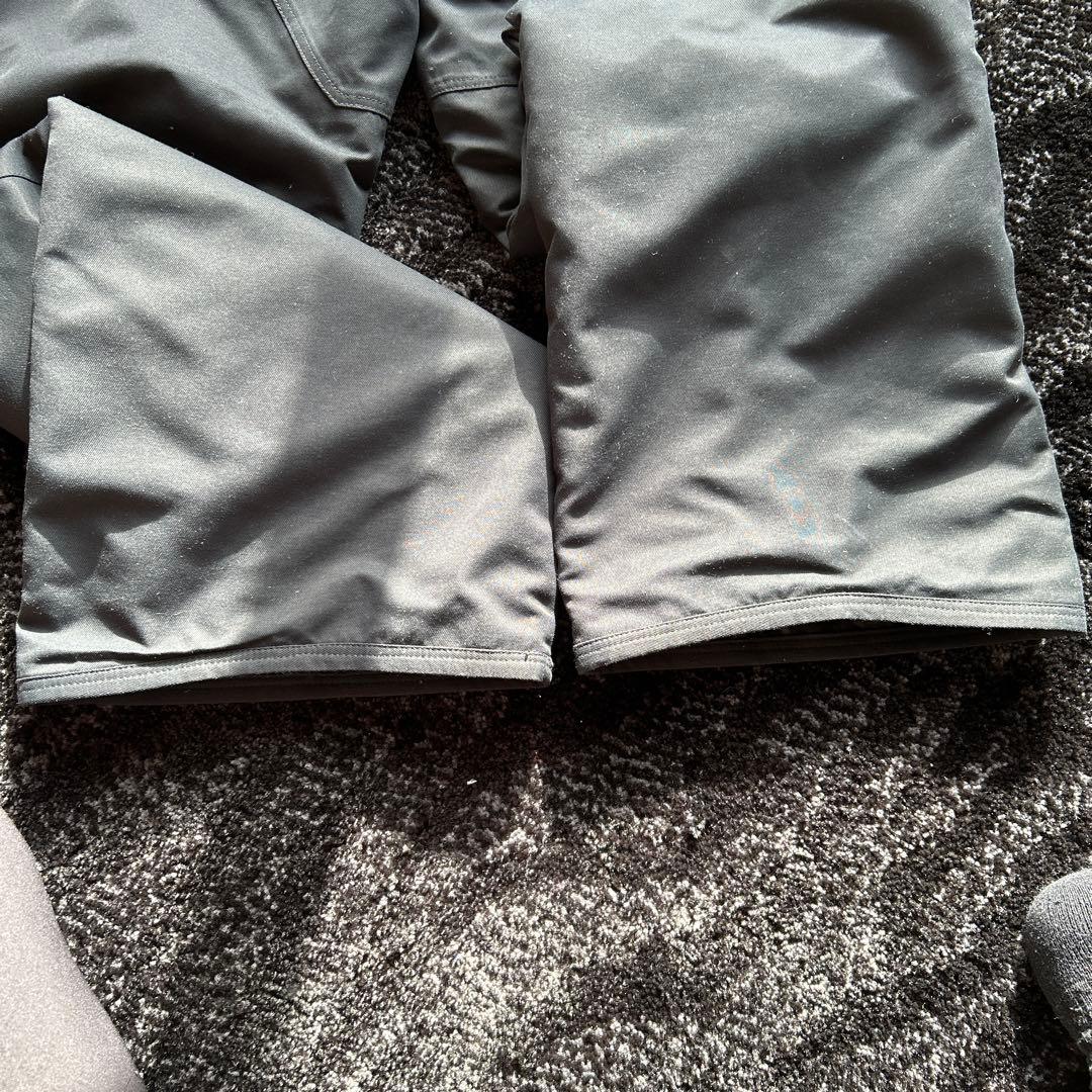 volcomスノーウェア着用３回　 キッズL US１２　 上下セット