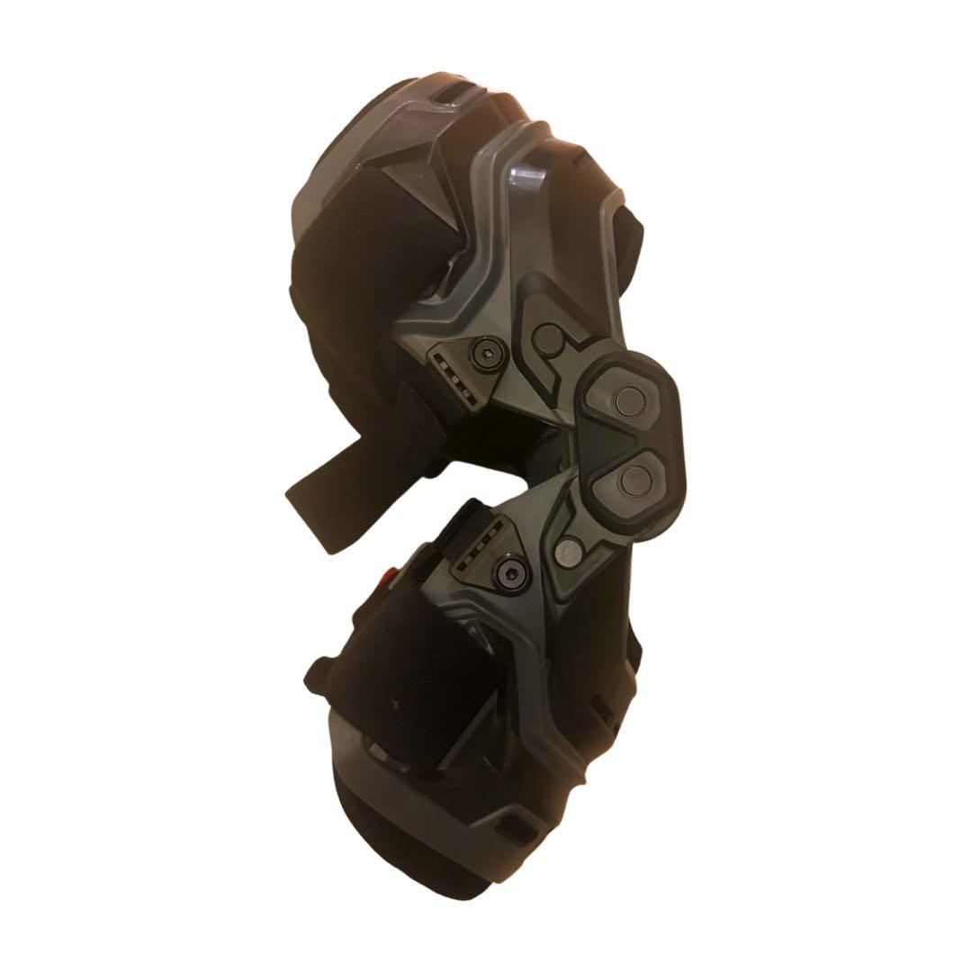 マクダビッド (McDavid) M4200左膝サポーターMサイズ