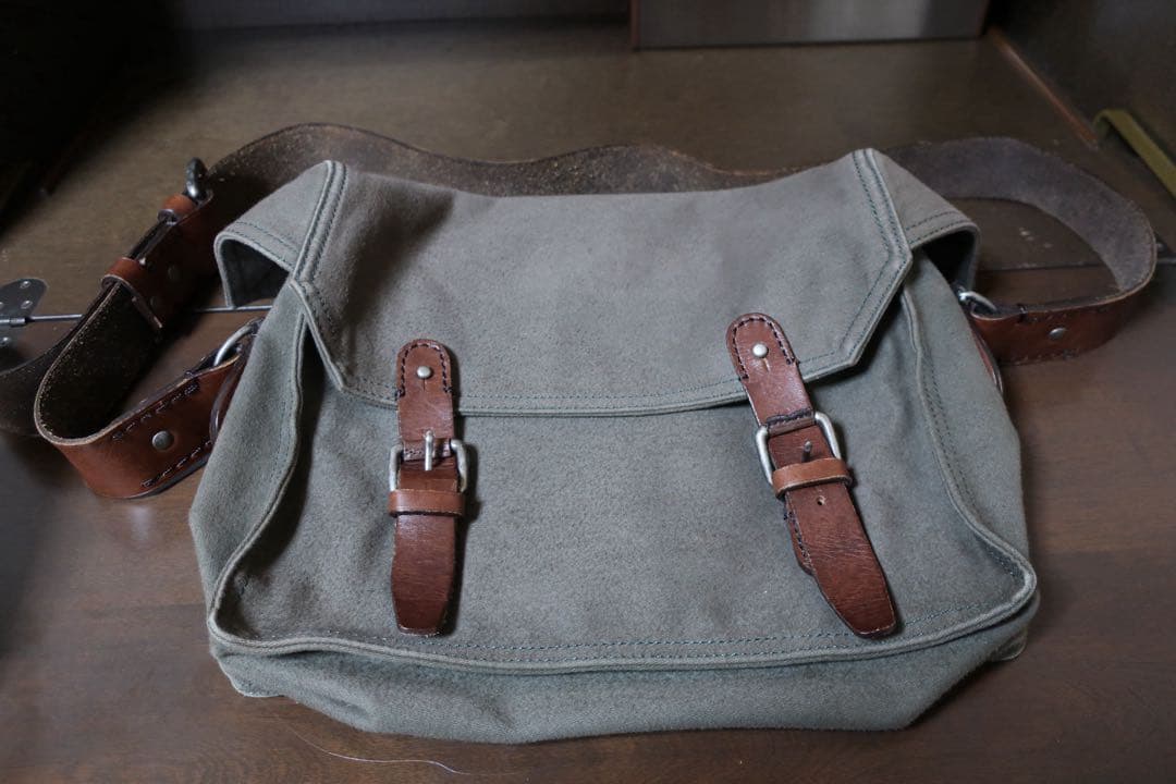 DRIES VAN NOTEN ドリスヴァンノッテン ショルダーバッグ レザー