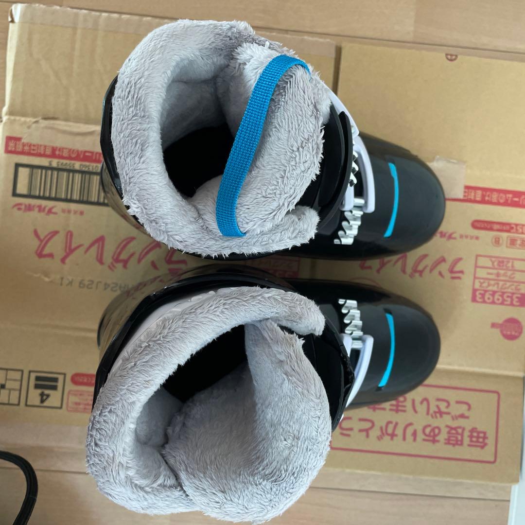 バッグ ゴーグル付き　スキーブーツ HELD〔ヘルト〕Beat 【24cm】