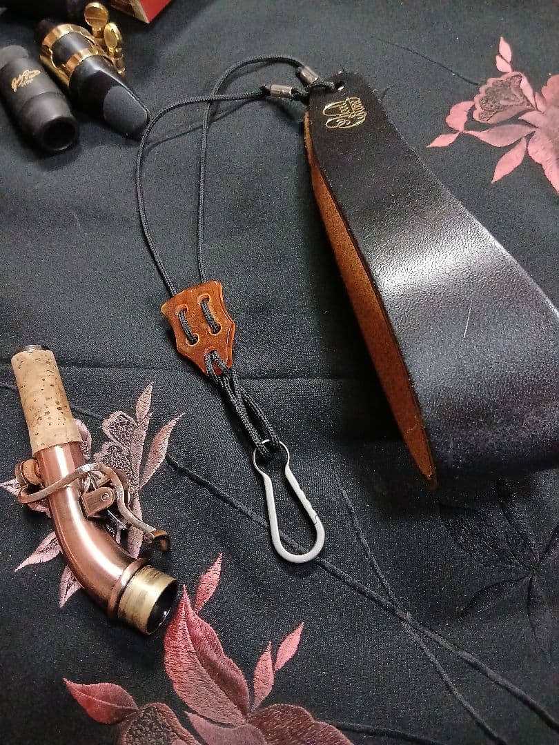 カーブド　ソプラノサックス　アンティークブロンズ　無銘　美品