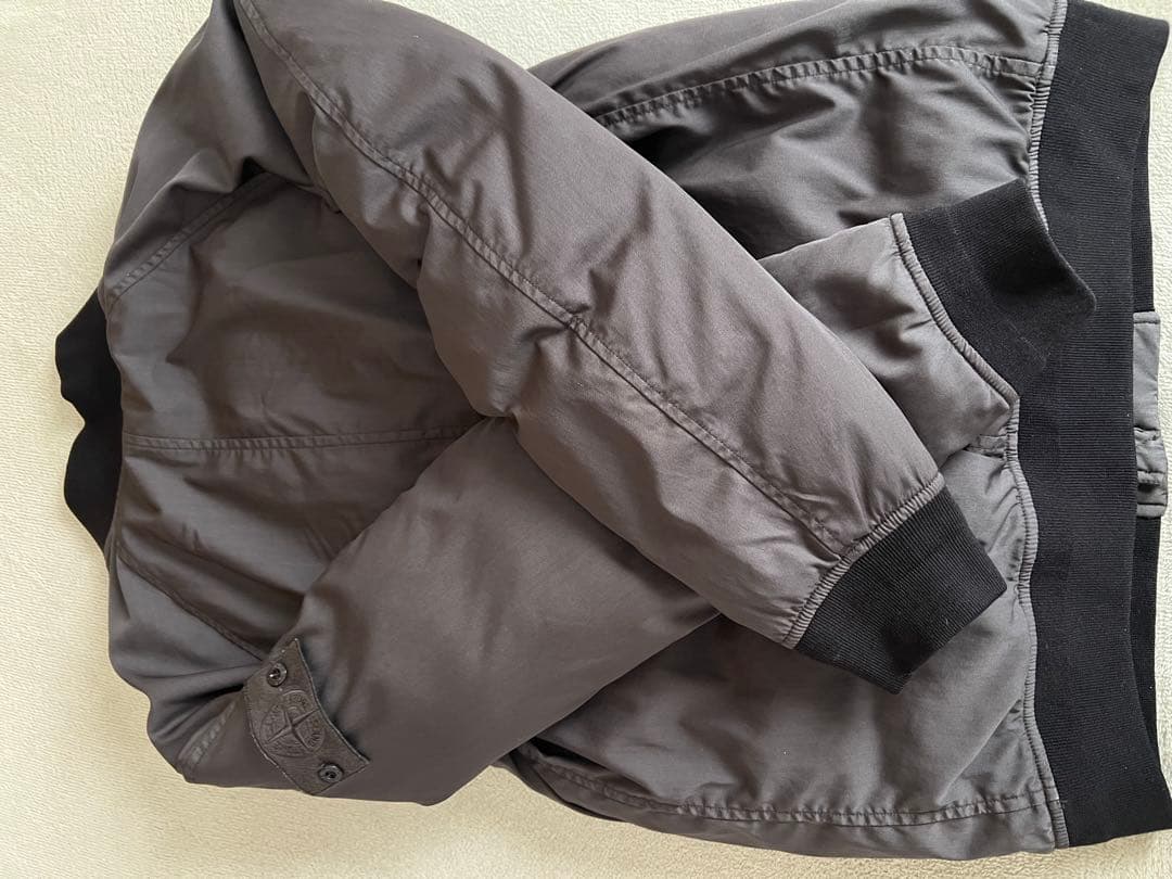 ストーンアイランド　ゴースト　ボンバージャケット