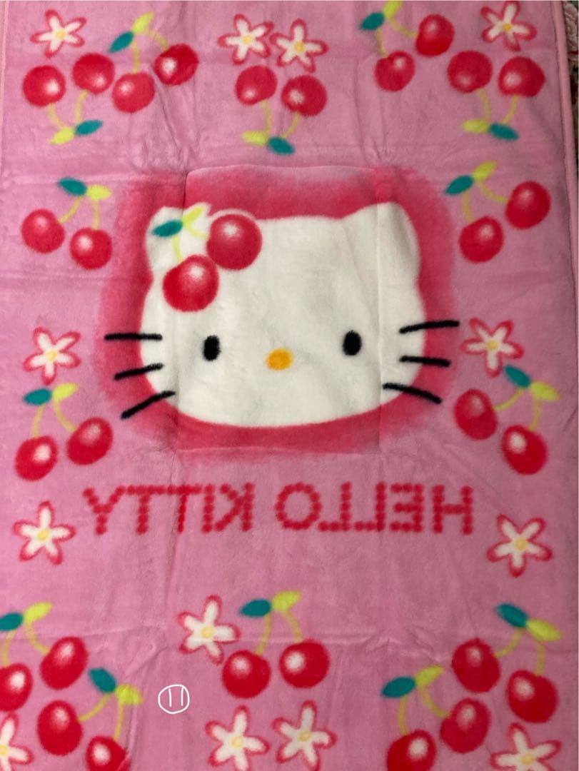 ハローキティ　さくらんぼ　毛布　ブランケット　レトロ