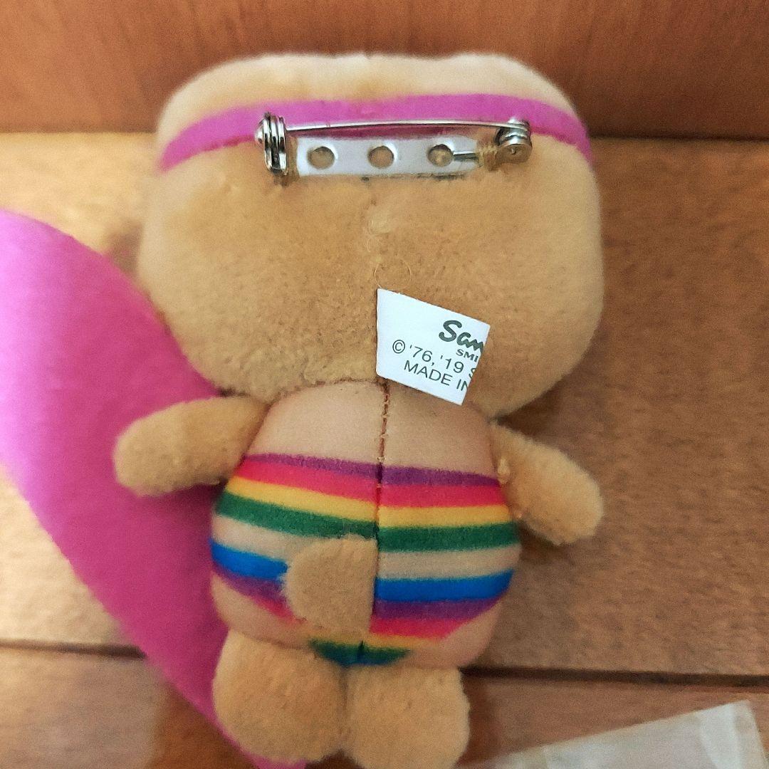 サンリオ　ハローキティ　45周年展　17サーフ　マスコットブローチ希少