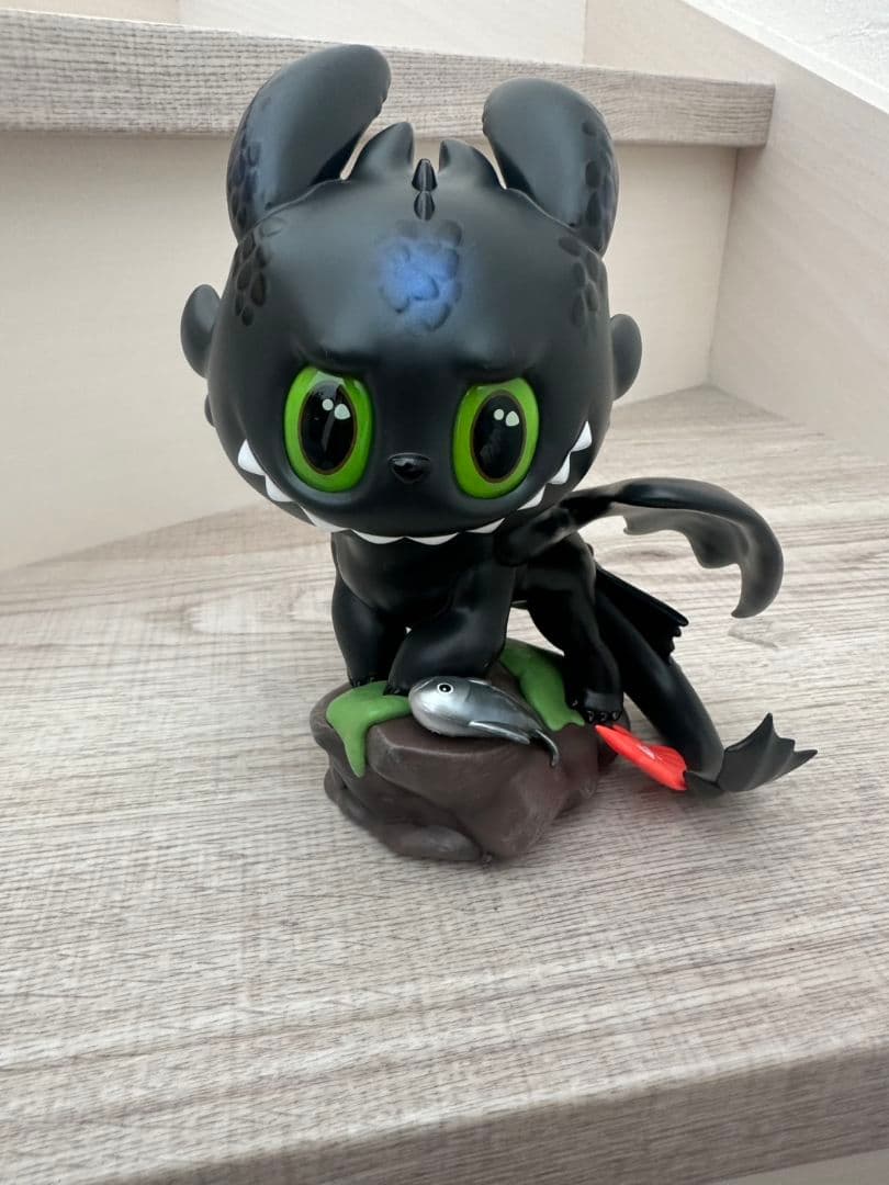 POP MART　ラブブ　ヒックとドラゴン