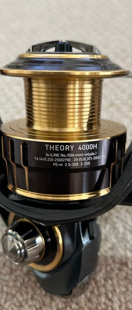 ダイワ スピニングリール THEORY 4000H
