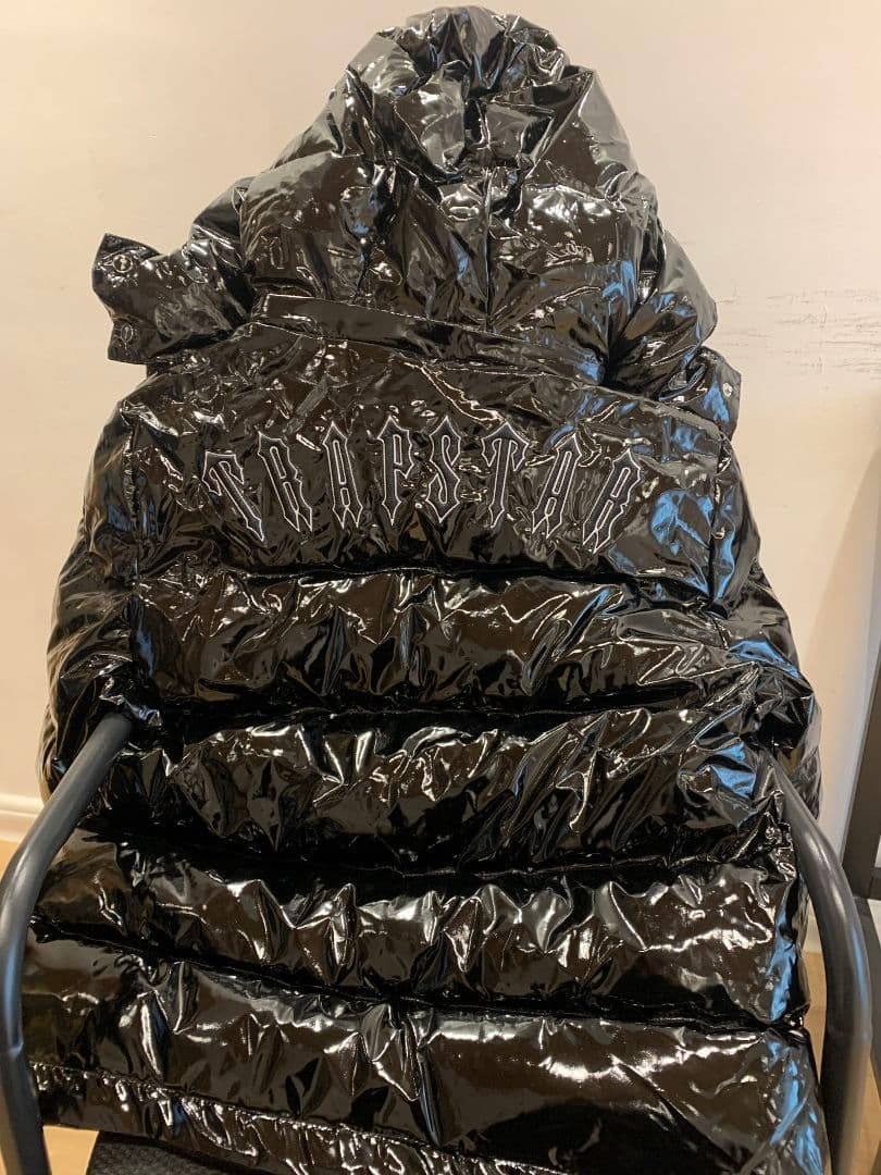 Trapstar ダウンジャケット ブラック 光沢 Mサイズ