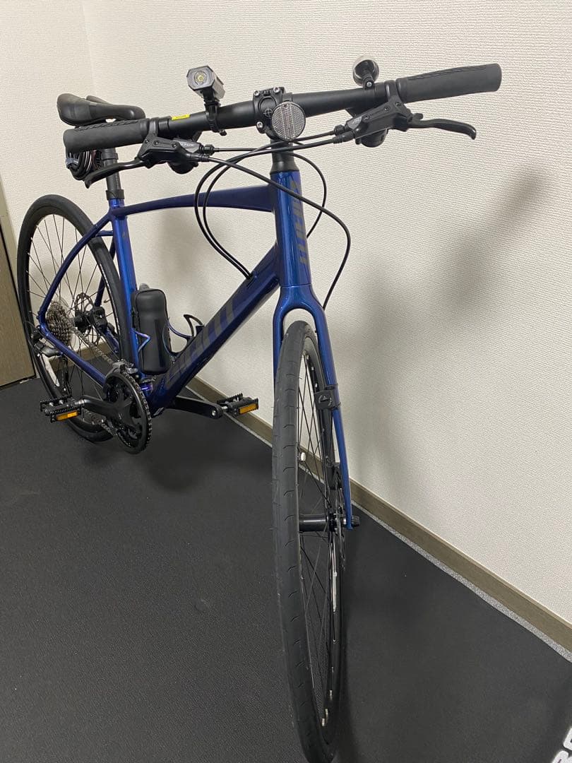 GIANT ロードバイク ブルー 購入後、10キロ程度走行　完全自宅室内保管