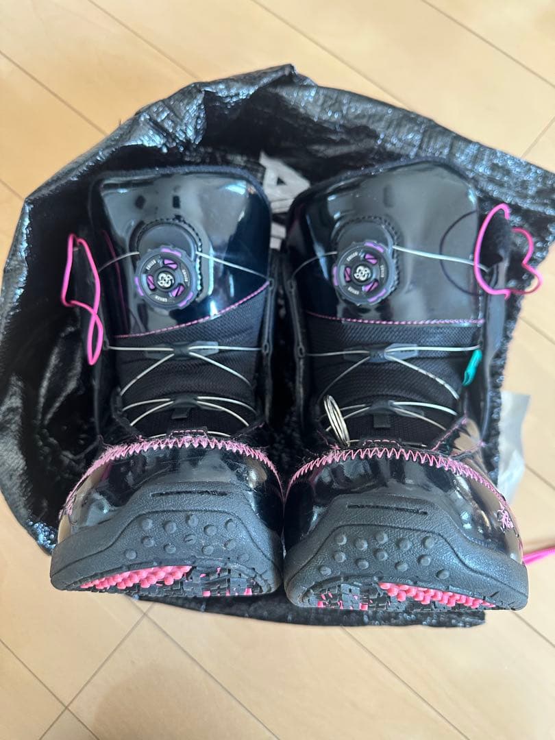 スノーボードブーツ(女性用) 黒/ピンク